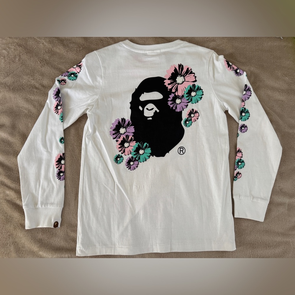BAPE Ladies Pigment Flower Ape Head Long Sleeve Tee White Size S NWT